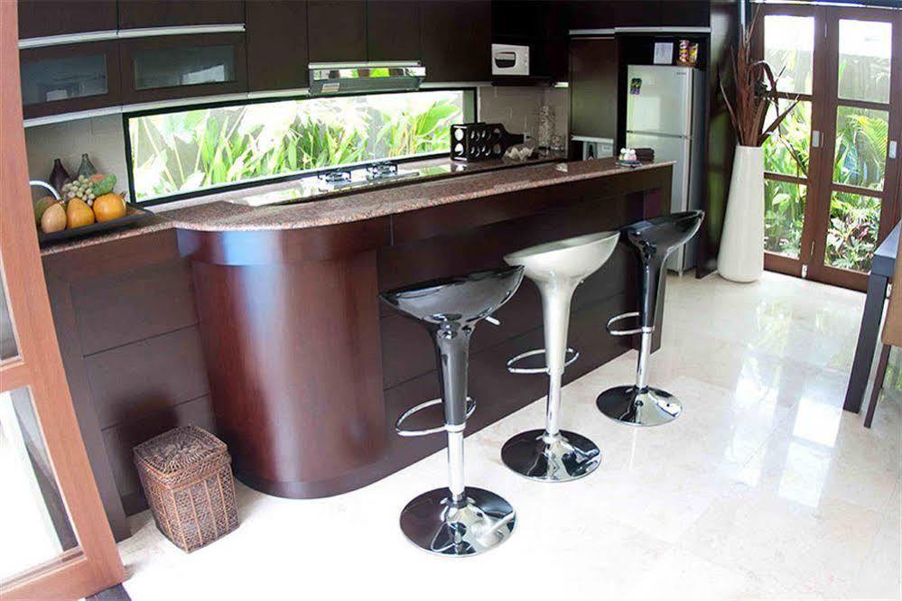 M Two Villas Seminyak Dış mekan fotoğraf